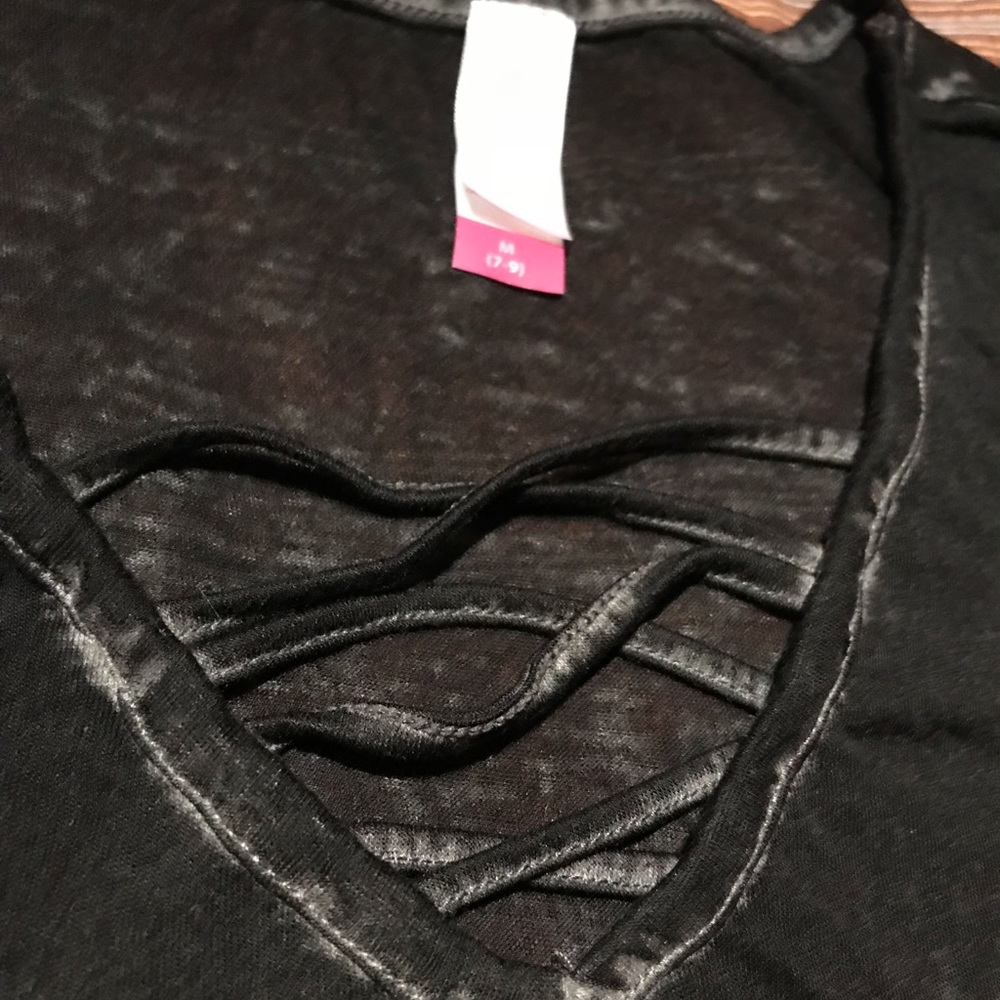 No Boundaries Women’s Casual Top